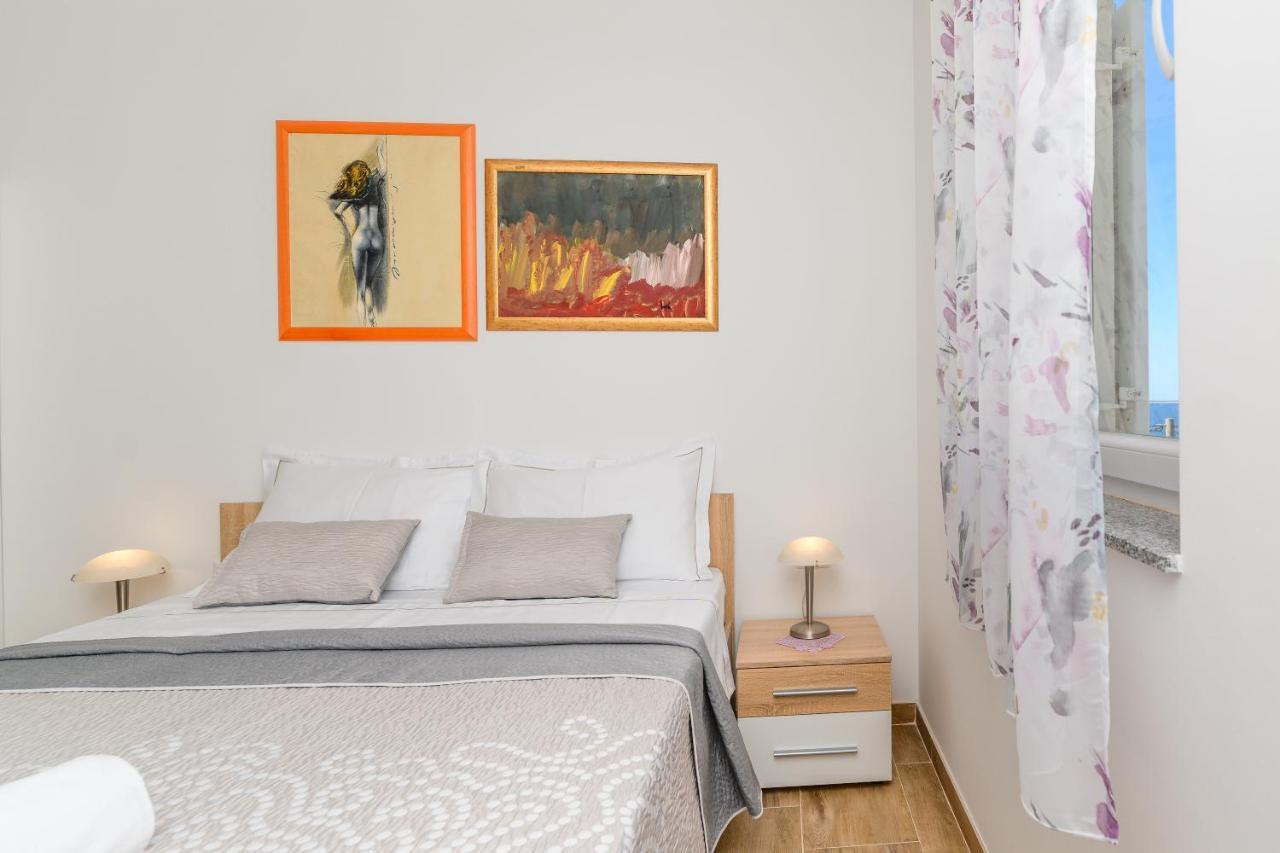 Apartments Forever Miholascica Екстериор снимка