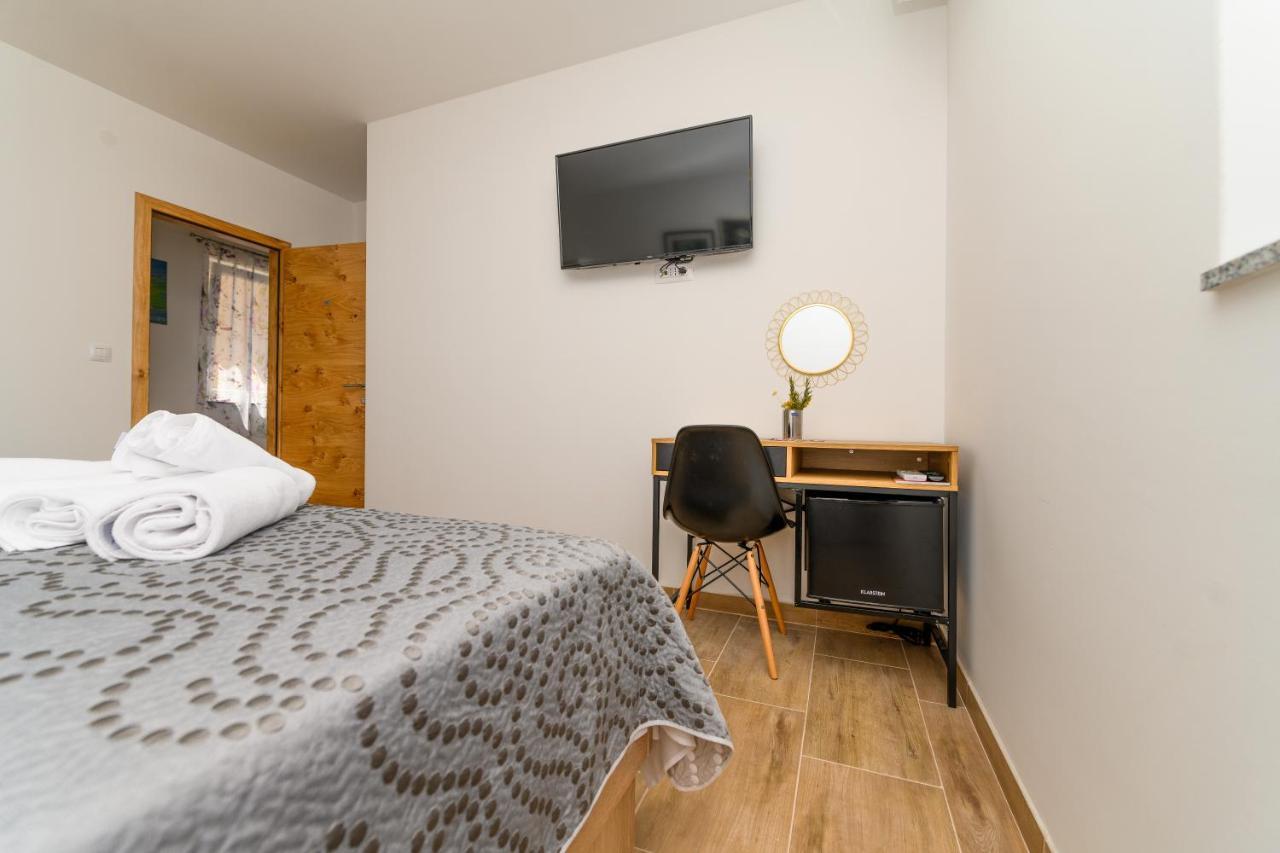 Apartments Forever Miholascica Екстериор снимка
